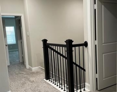 1054 Keswick Drive - Photo Thumbnail 18