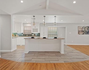 5429 Enderly Place - Photo Thumbnail 7
