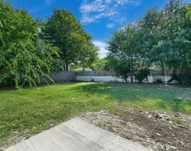 7009 Moss Rose Court - Photo Thumbnail 20