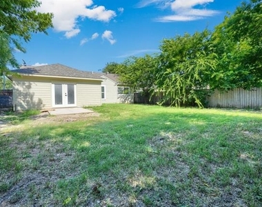 7009 Moss Rose Court - Photo Thumbnail 21