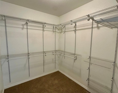 401 Bluefinch Drive - Photo Thumbnail 15
