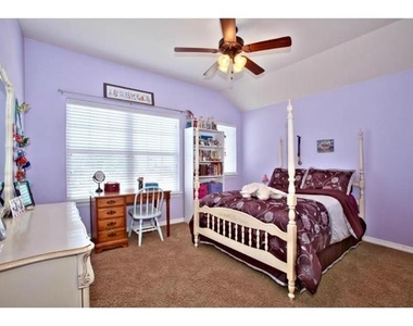 401 Bluefinch Drive - Photo Thumbnail 7