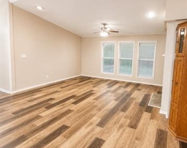 9455 Tranquil Acres Road - Photo Thumbnail 10