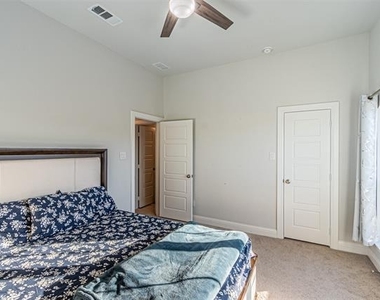 5317 Squeezepenny Lane - Photo Thumbnail 8