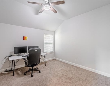 5317 Squeezepenny Lane - Photo Thumbnail 10