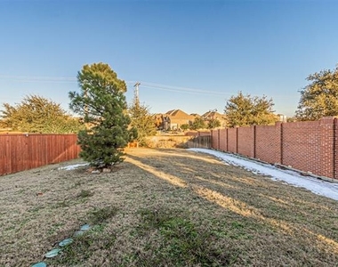 5317 Squeezepenny Lane - Photo Thumbnail 16