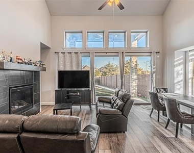 5317 Squeezepenny Lane - Photo Thumbnail 3