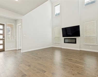 13050 Scissortail Drive - Photo Thumbnail 2