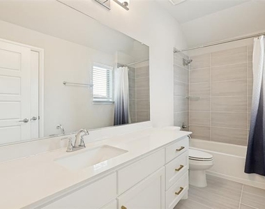 13050 Scissortail Drive - Photo Thumbnail 18
