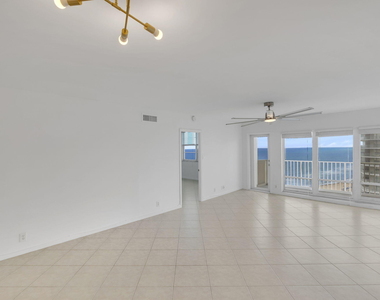 750 N Ocean Boulevard - Photo Thumbnail 8
