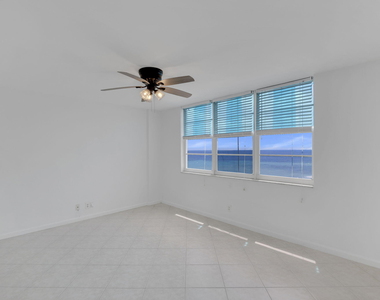 750 N Ocean Boulevard - Photo Thumbnail 15