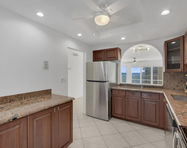 750 N Ocean Boulevard - Photo Thumbnail 13