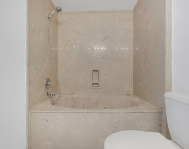 750 N Ocean Boulevard - Photo Thumbnail 22