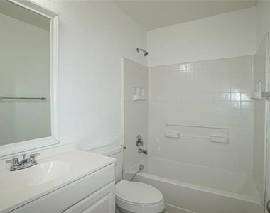 4006 Collin Court - Photo Thumbnail 18