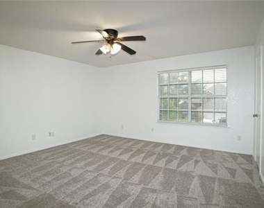 4006 Collin Court - Photo Thumbnail 17