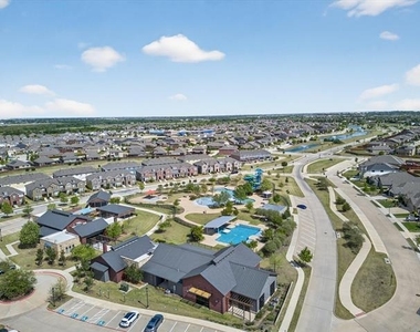 4006 Collin Court - Photo Thumbnail 32