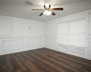 4006 Collin Court - Photo Thumbnail 4