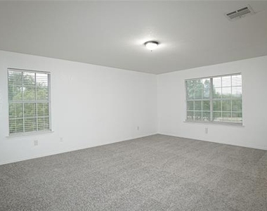 4006 Collin Court - Photo Thumbnail 20