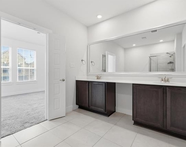 2419 Magalia Lane - Photo Thumbnail 20