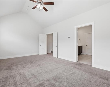 2419 Magalia Lane - Photo Thumbnail 17