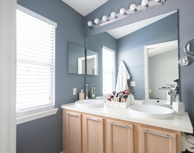 8115 Bellagio Lane - Photo Thumbnail 13