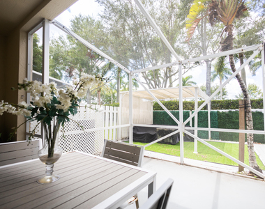 8115 Bellagio Lane - Photo Thumbnail 9