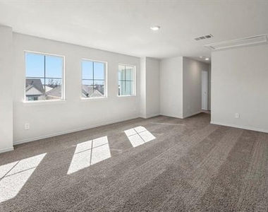 11304 West Pond Drive - Photo Thumbnail 14