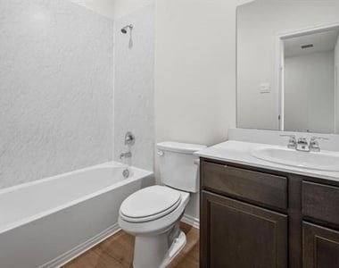 11304 West Pond Drive - Photo Thumbnail 26
