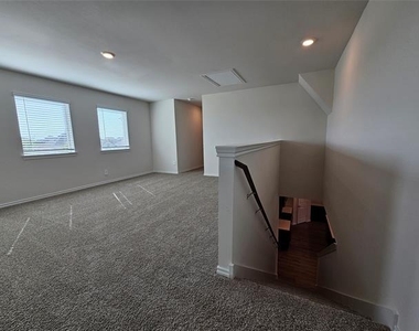 11304 West Pond Drive - Photo Thumbnail 34