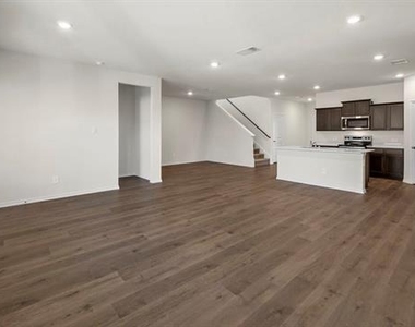 11304 West Pond Drive - Photo Thumbnail 3
