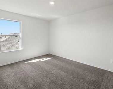 11304 West Pond Drive - Photo Thumbnail 16