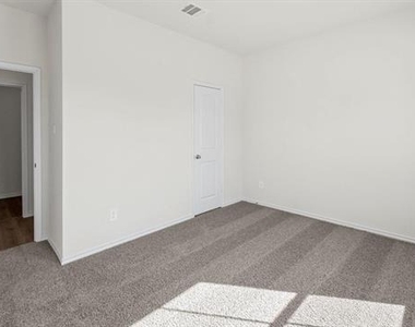 11304 West Pond Drive - Photo Thumbnail 21