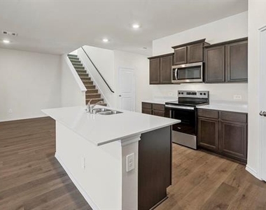 11304 West Pond Drive - Photo Thumbnail 9