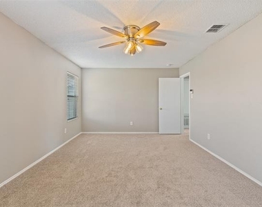 4717 Waterford Drive - Photo Thumbnail 15