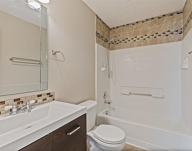 4717 Waterford Drive - Photo Thumbnail 24