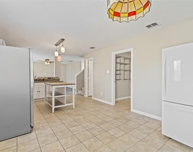 4717 Waterford Drive - Photo Thumbnail 11