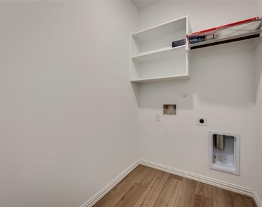 3009 Sovereignty Drive - Photo Thumbnail 17