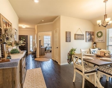 3017 Maverick Drive - Photo Thumbnail 5