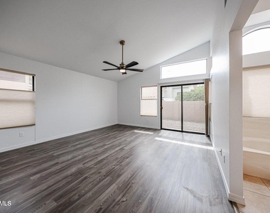 9429 E Camino Del Santo -- - Photo Thumbnail 22