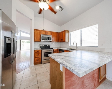 9429 E Camino Del Santo -- - Photo Thumbnail 7