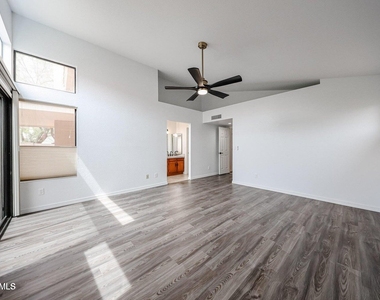 9429 E Camino Del Santo -- - Photo Thumbnail 15