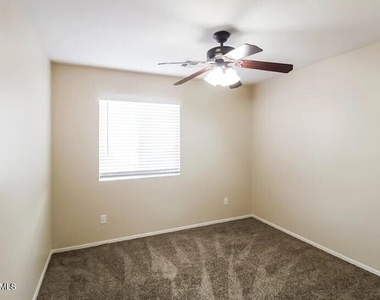 10821 W Taft Street - Photo Thumbnail 10