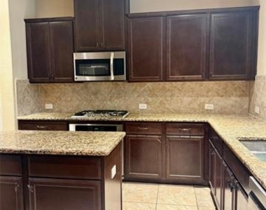 112 Rustic Oak Lane - Photo Thumbnail 3
