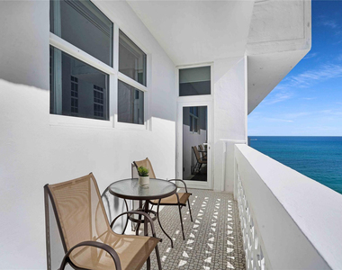4250 Galt Ocean Drive - Photo Thumbnail 2
