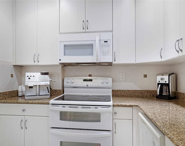 4250 Galt Ocean Drive - Photo Thumbnail 17