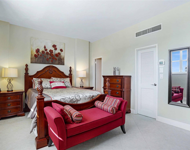 4250 Galt Ocean Drive - Photo Thumbnail 26