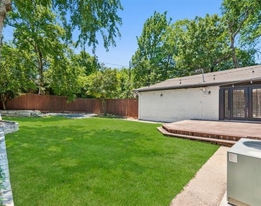 9028 Fringewood Drive - Photo Thumbnail 26