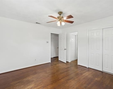 9028 Fringewood Drive - Photo Thumbnail 21