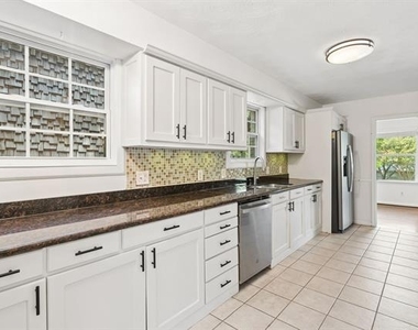 9028 Fringewood Drive - Photo Thumbnail 11