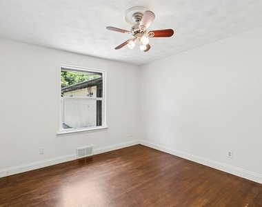 9028 Fringewood Drive - Photo Thumbnail 15